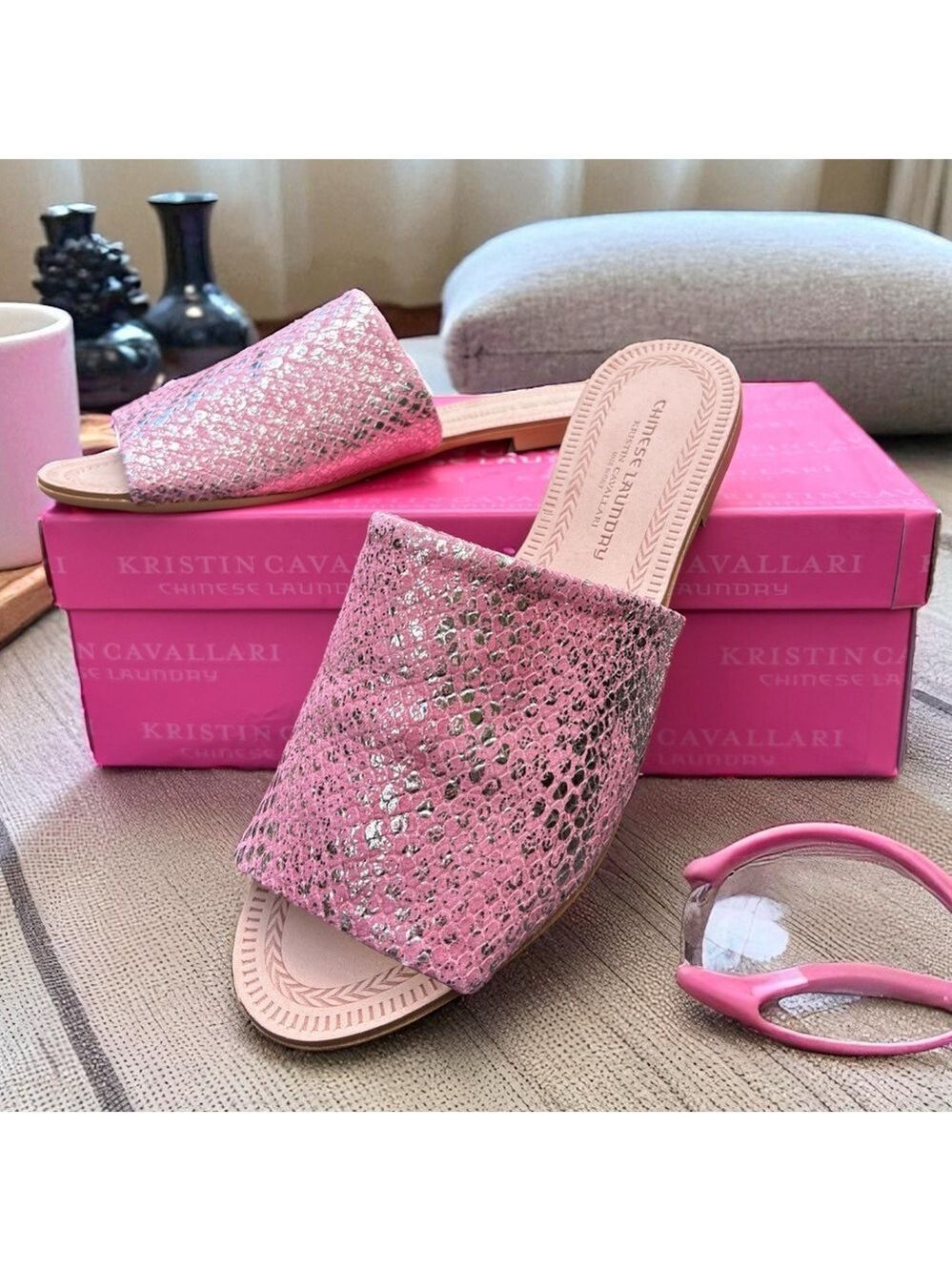 Chinese Laundry by Kristin Cavallari-NWT size 8 Bahiti sandal pink all leather!
